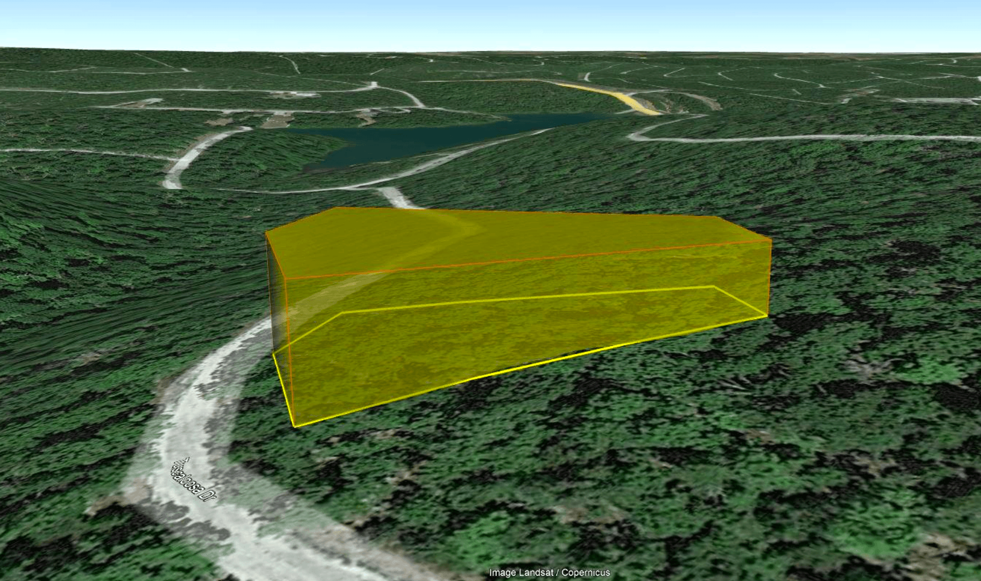 Discover Arkansas: Buildable Lot Nestled Between the Lake and Golf Course!