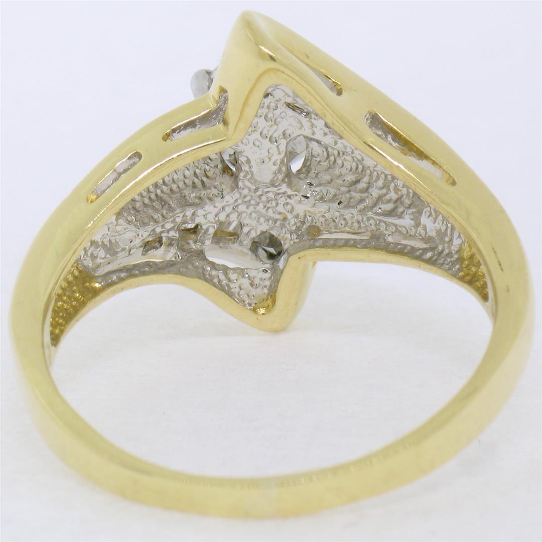 18k Yellow and White Gold 0.90 ctw Round and Baguette Diamond Ring