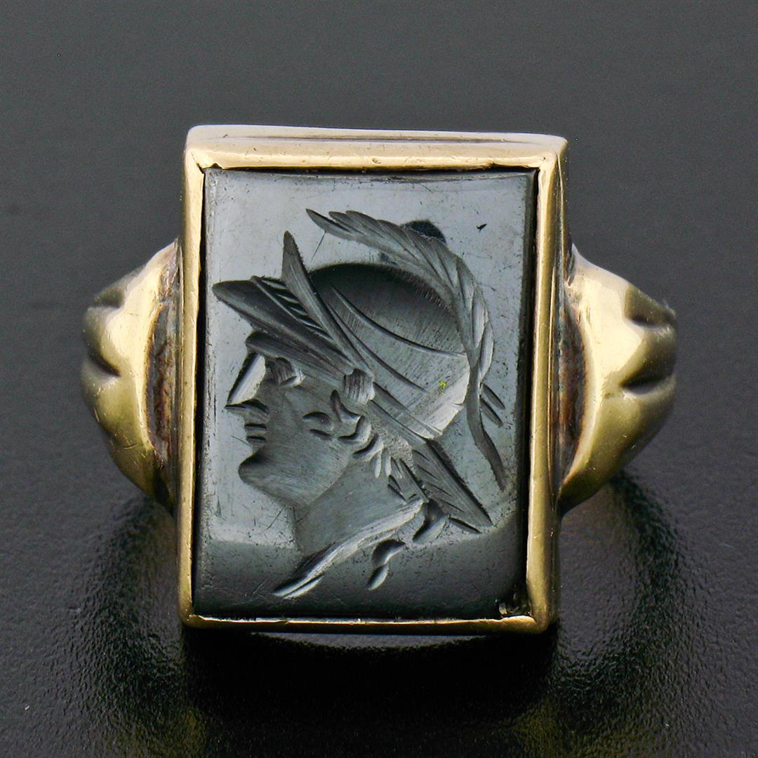 Antique Mens 10K Yellow Gold Rectangular Carved Hematite Intaglio Solitaire Ring