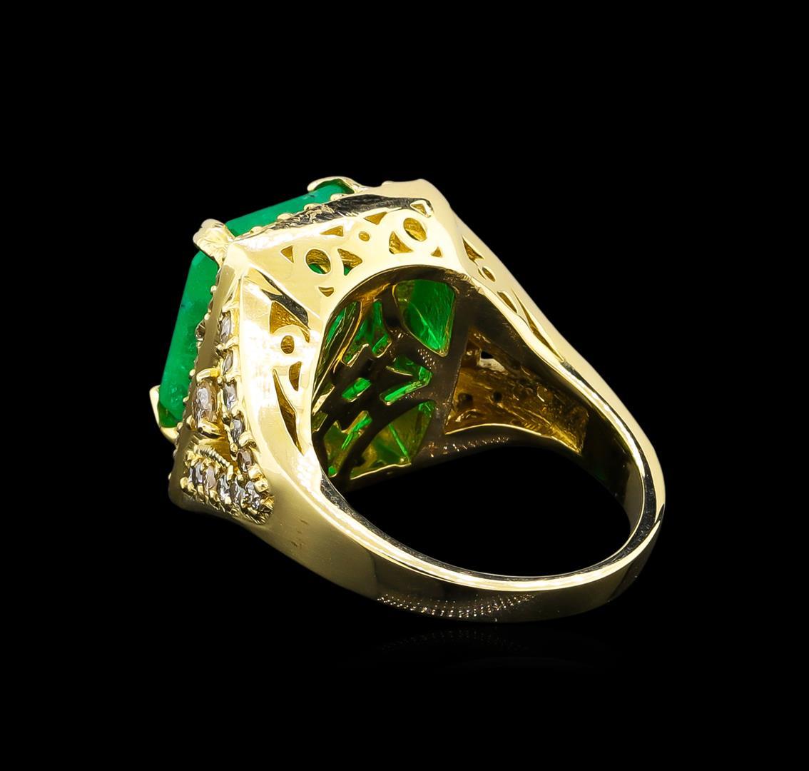 14KT Yellow Gold 9.19 ctw Emerald and Diamond Ring