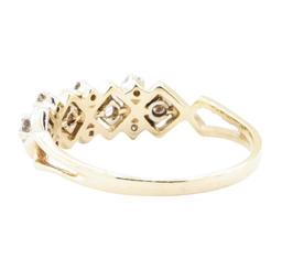 0.70 ctw Diamond Ring - 14KT Yellow Gold