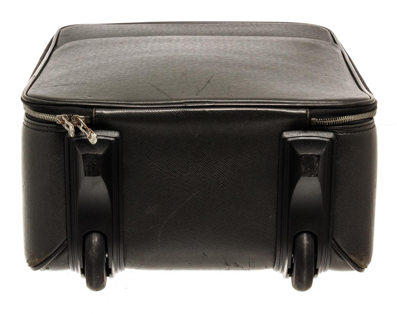 Louis Vuitton Black Taiga Leather Pegase 45 Suitcase Travel Roller Bag