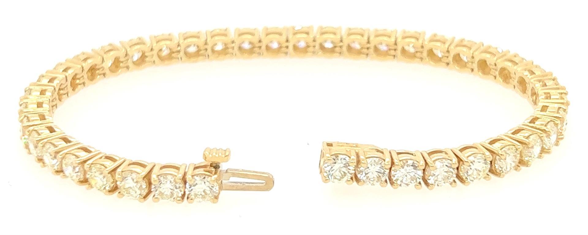 10.89 ctw Diamond Tennis Bracelet - 14KT Yellow Gold