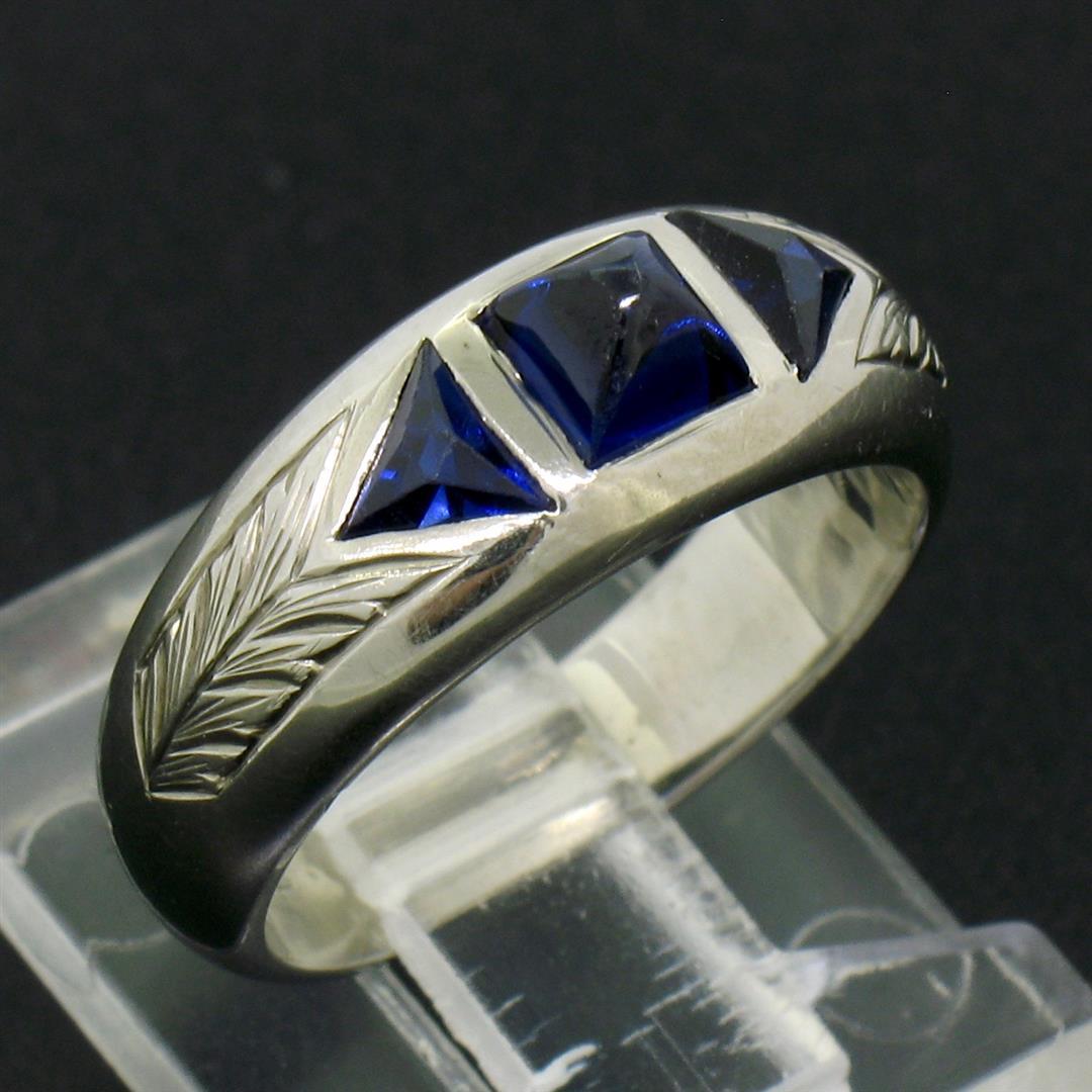 Antique Art Deco 18k Gold .90 ctw Sugarloaf Trillion Sapphire Etched 3 Stone Rin