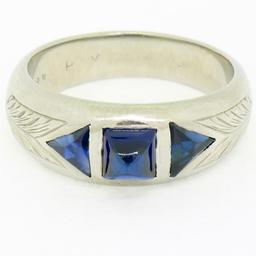 Antique Art Deco 18k Gold .90 ctw Sugarloaf Trillion Sapphire Etched 3 Stone Rin