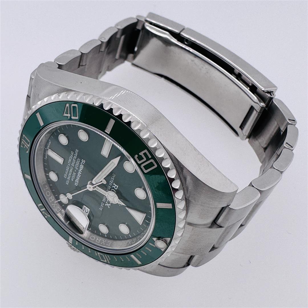 Rolex Submariner Green Ceramic "Hulk" Wristwatch