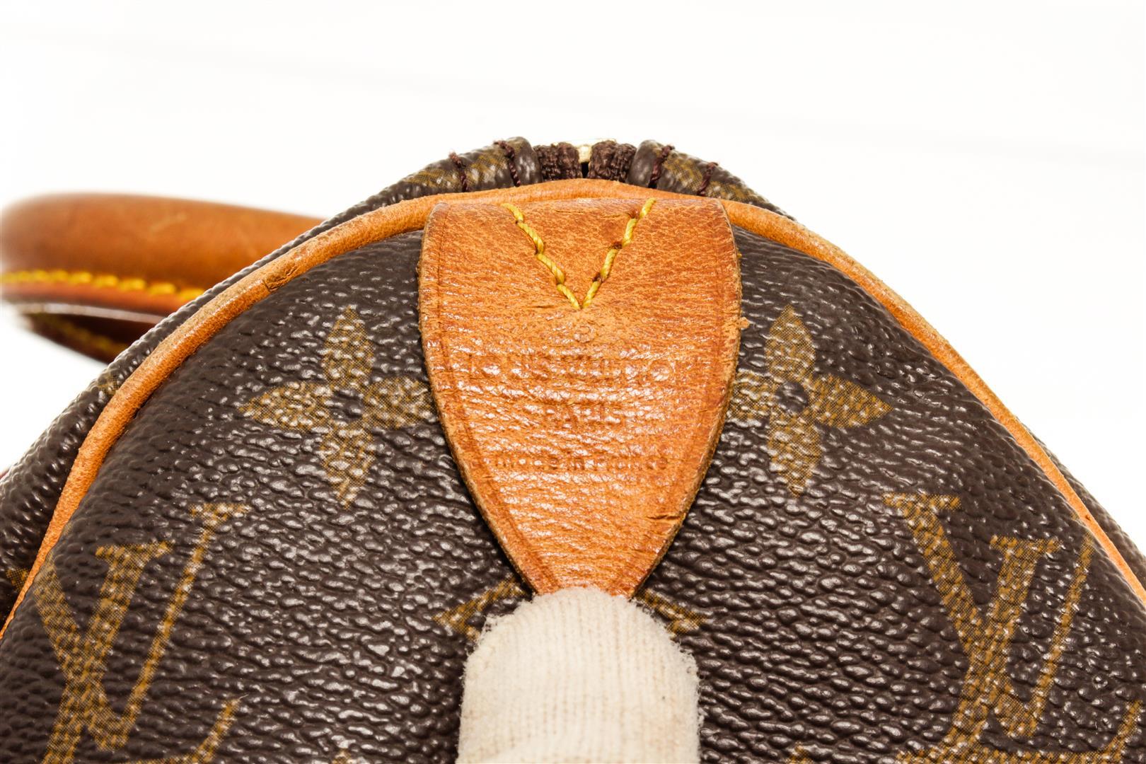 Louis Vuitton Monogram Speedy 25 Handbag