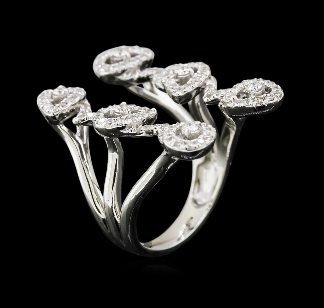 0.92 ctw Diamond Ring - 14KT White Gold