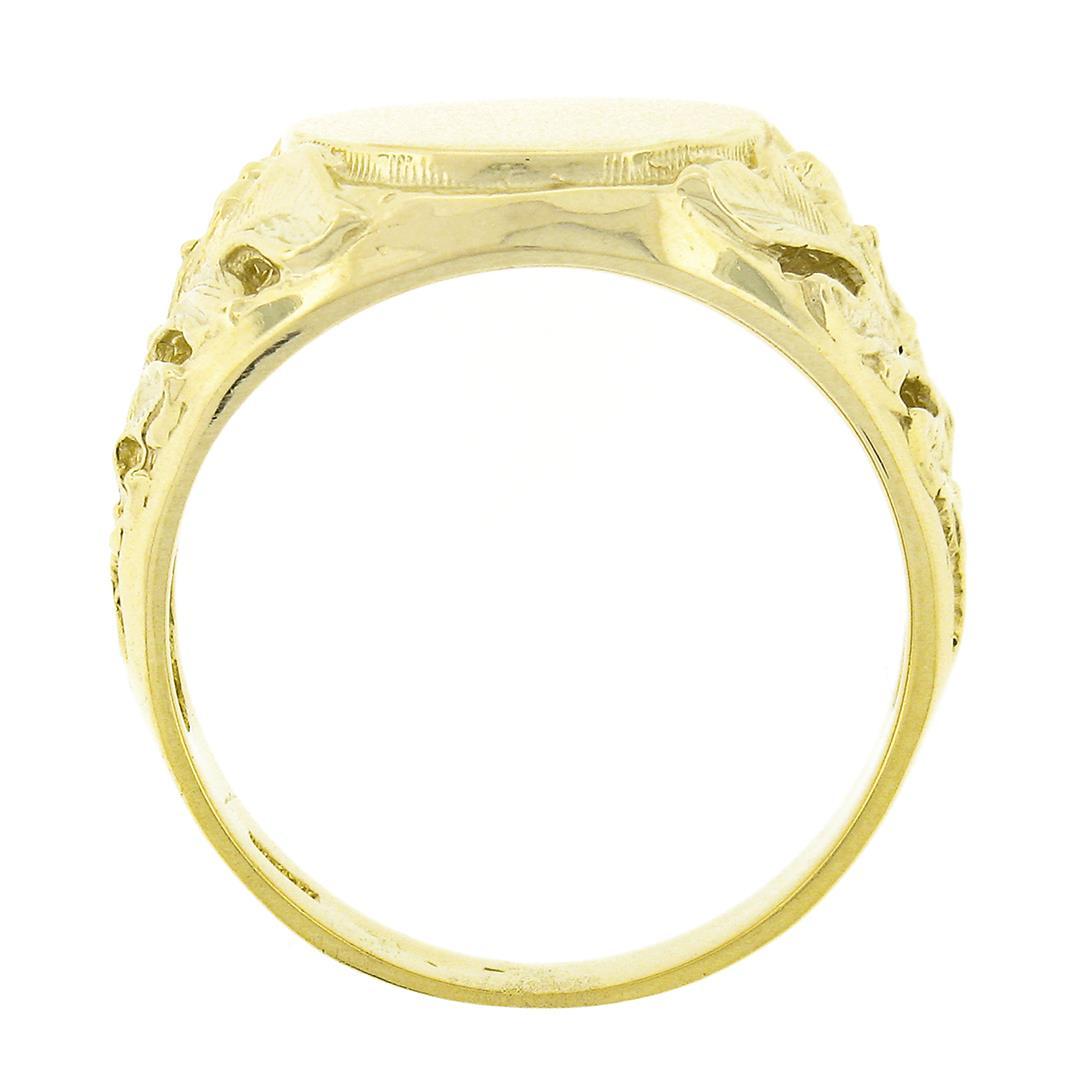 Unisex 14K Yellow Gold Round Engravable Center w/ Open Floral Sides Signet Ring