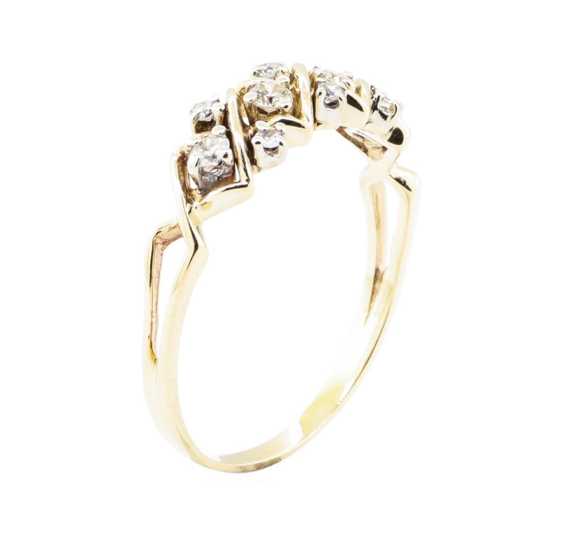 0.70 ctw Diamond Ring - 14KT Yellow Gold