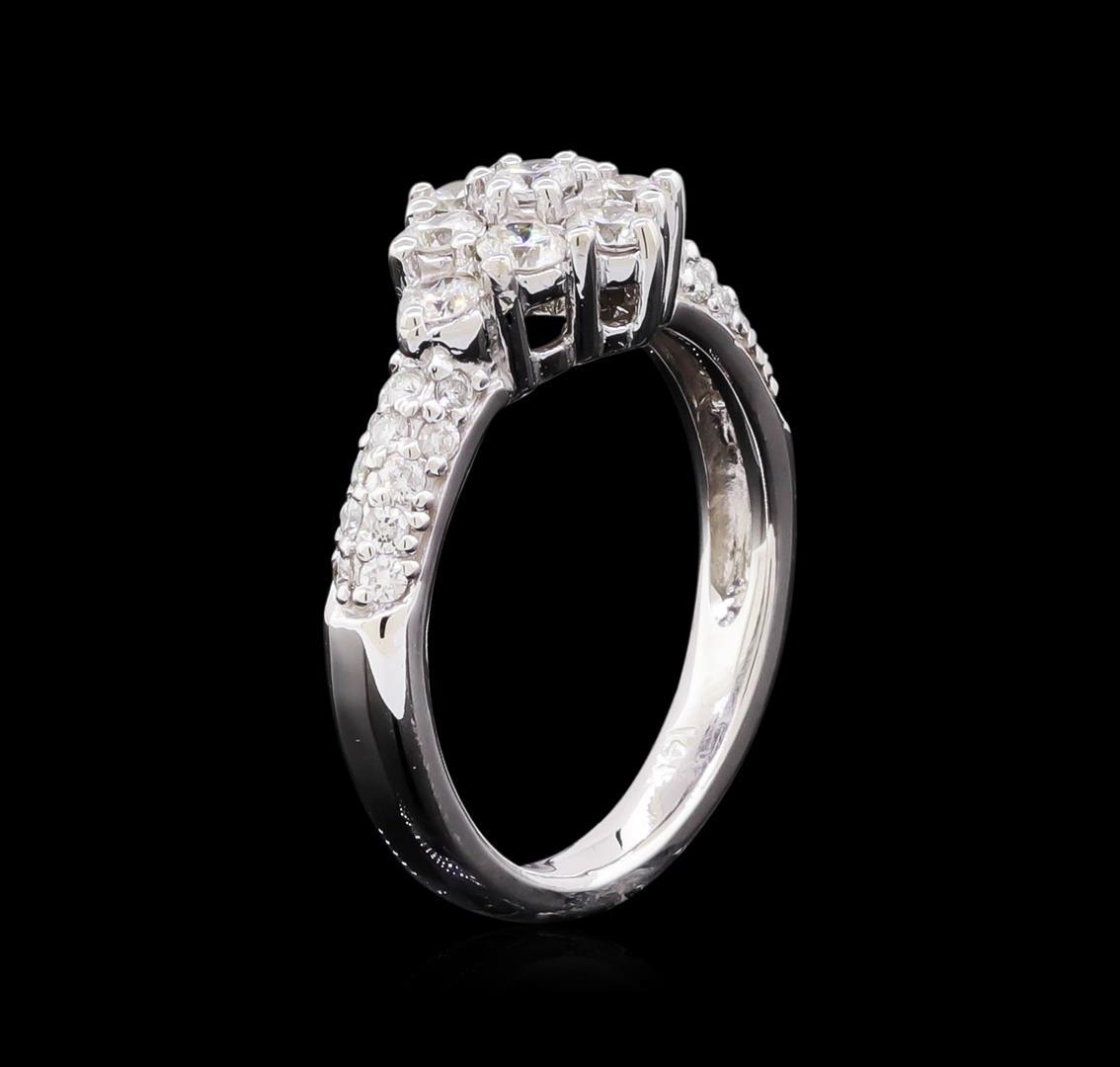 0.95 ctw Diamond Ring - 14KT White Gold