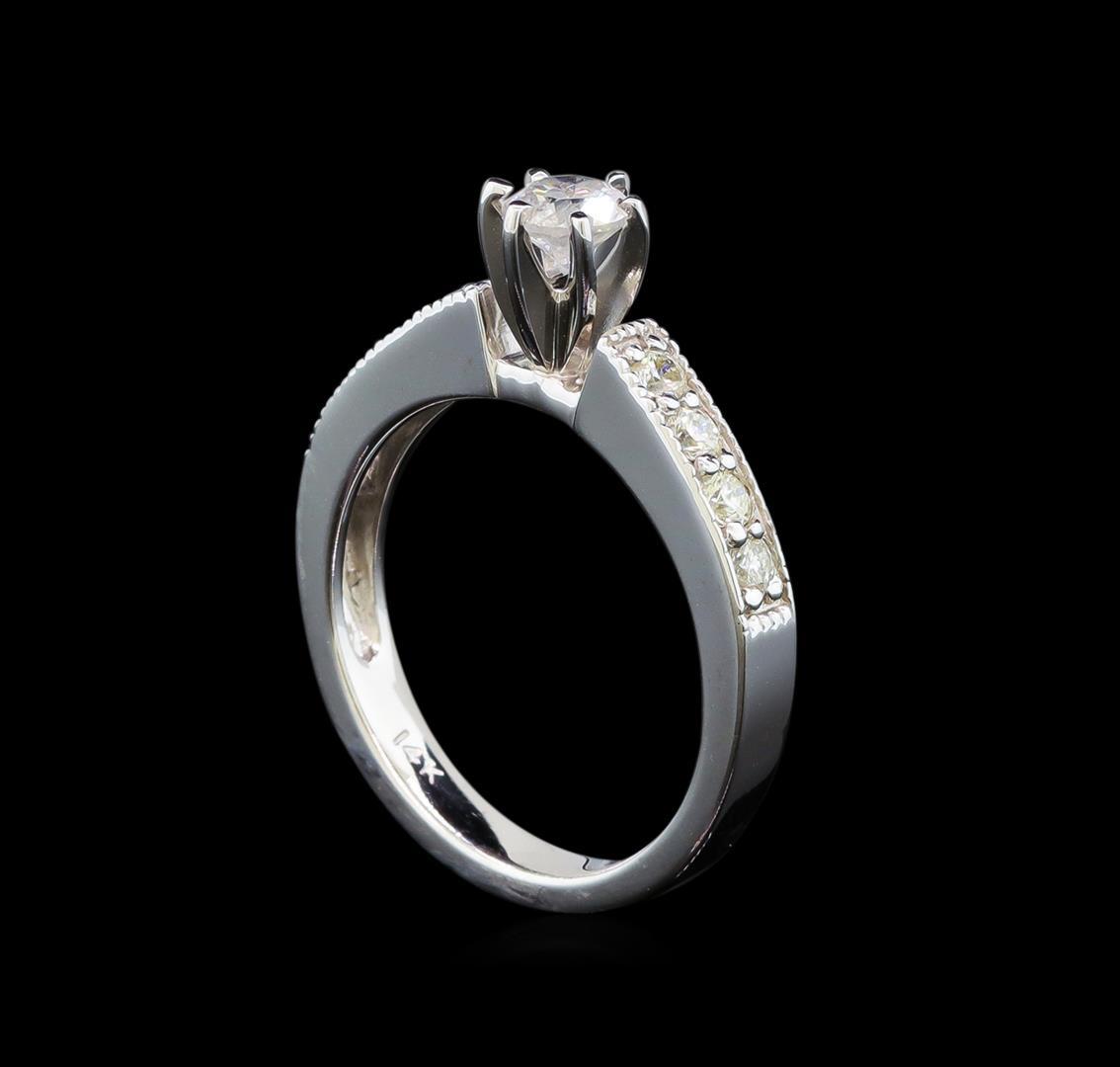 14KT White Gold 0.69 ctw Diamond Ring