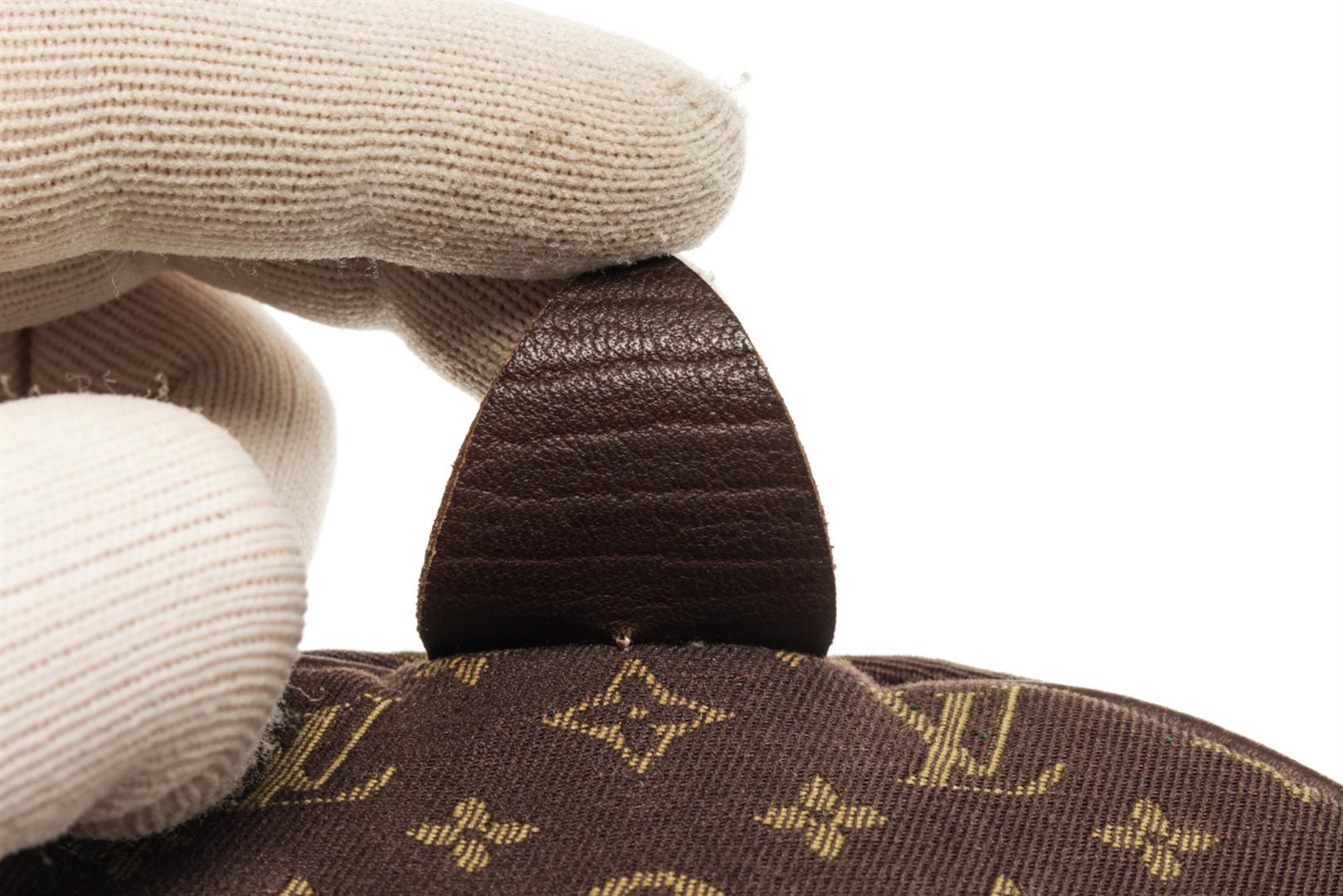 Louis Vuitton Brown Monogram Canvas Speedy 30 Satchel Bag