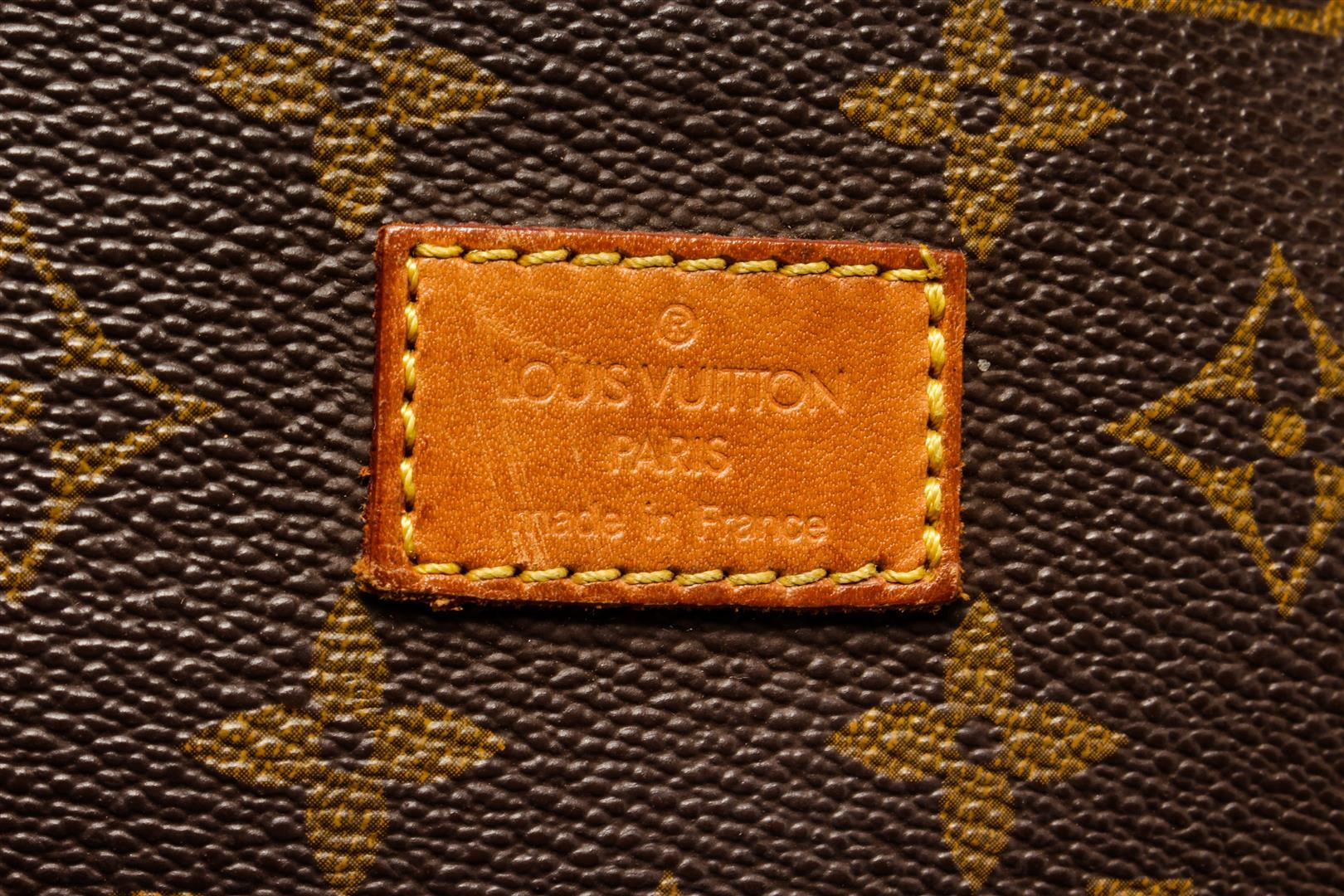 Louis Vuitton Monogram Saumur 30