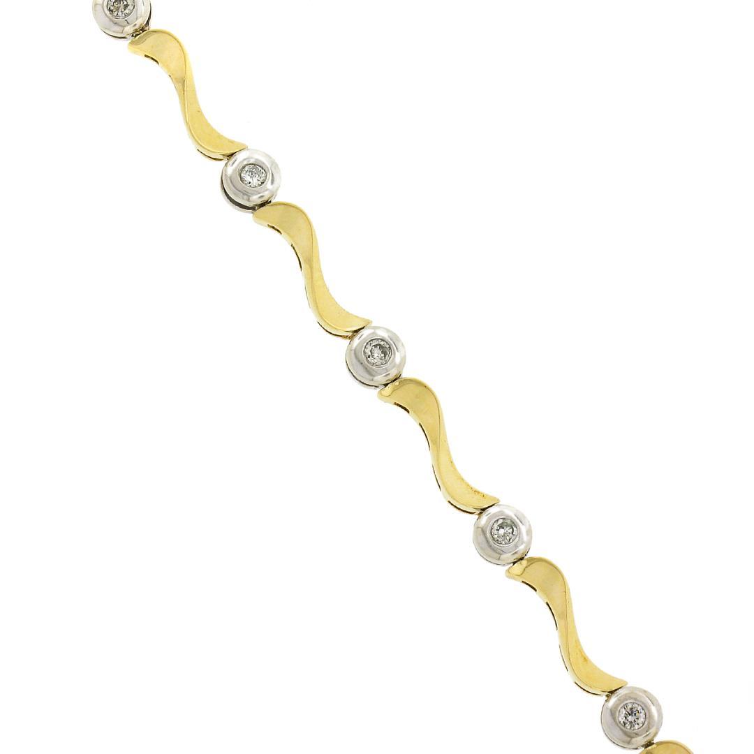 14k TT Gold 0.25 ctw Bezel Set Diamond w/ Twisted Polished Link 7" Chain Bracele