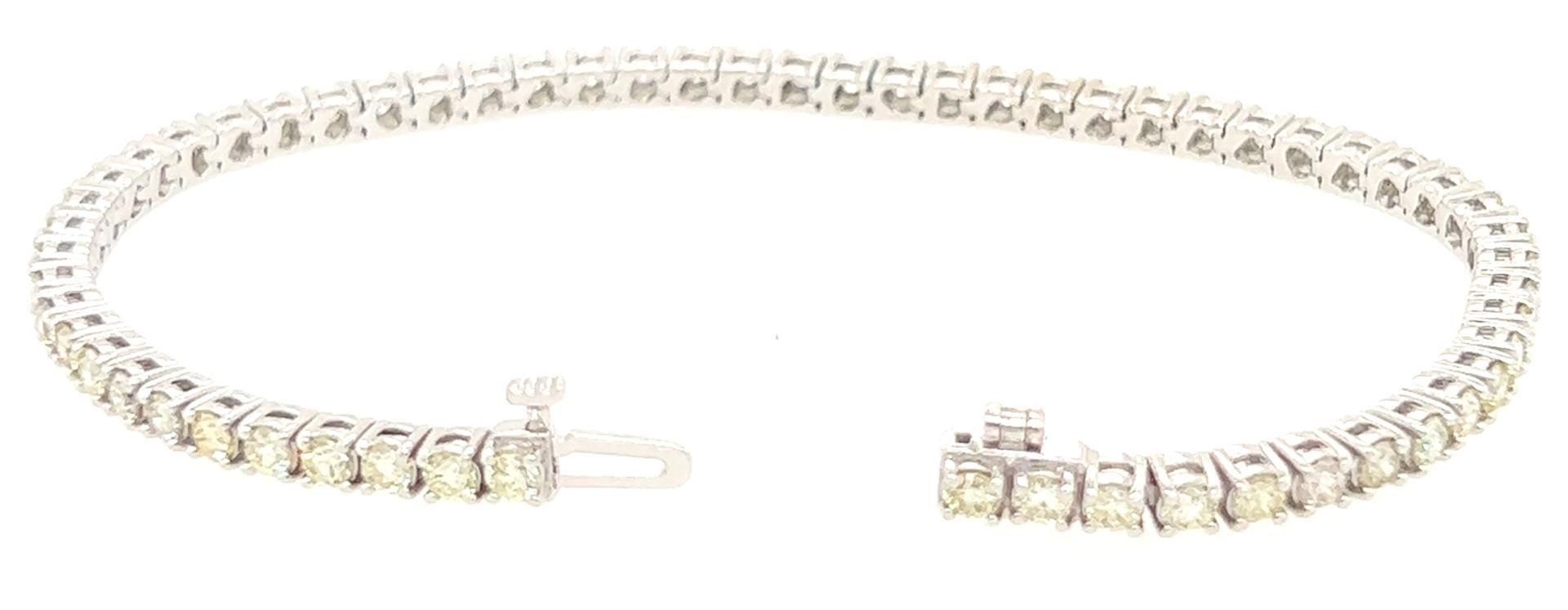 10.27 ctw Diamond Tennis Bracelet - 14KT White Gold