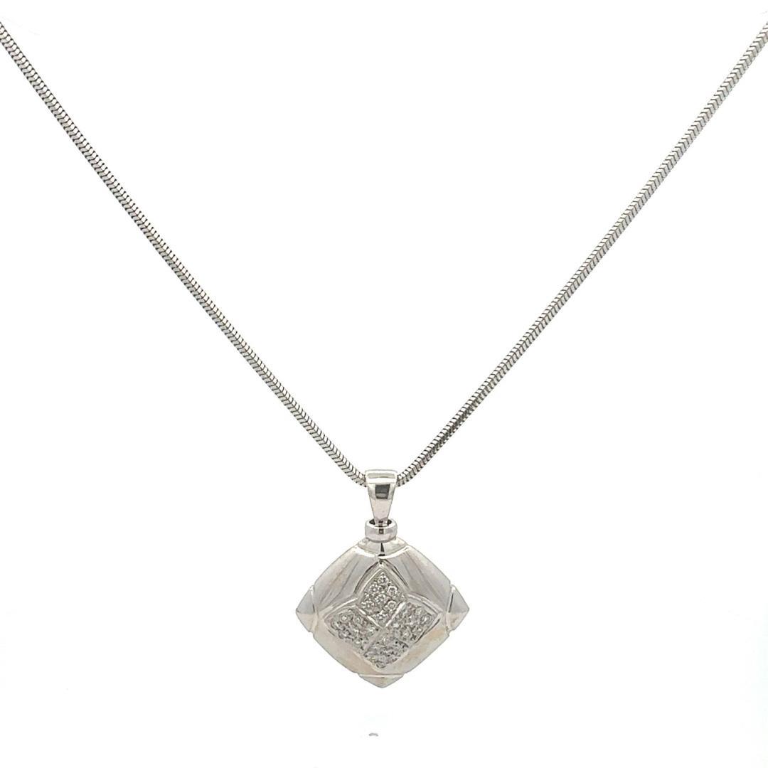 18kt WG Diamond Pendant and chain