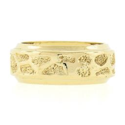 Vintage 14K Gold .28 ctw Round Pave Diamond Wide Nugget Finish Solitaire Band Ri