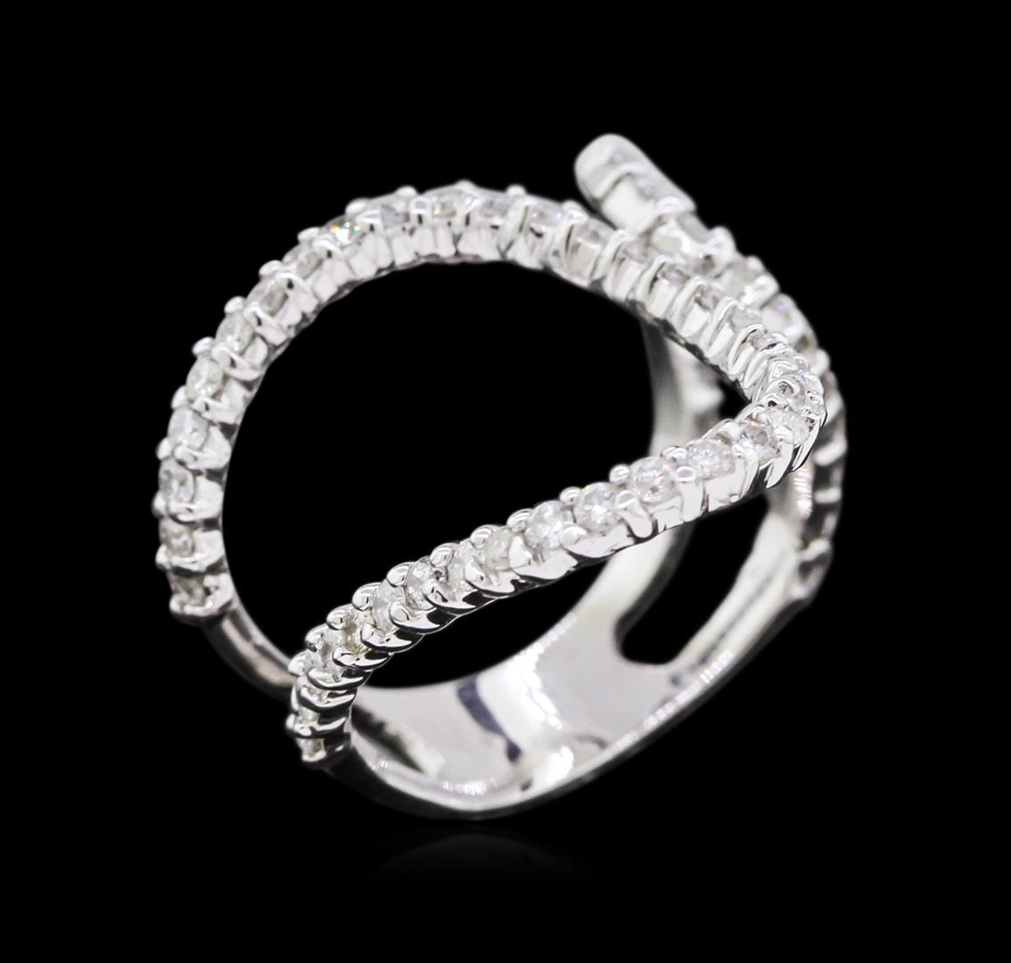 0.90 ctw Diamond Ring - 14KT White Gold