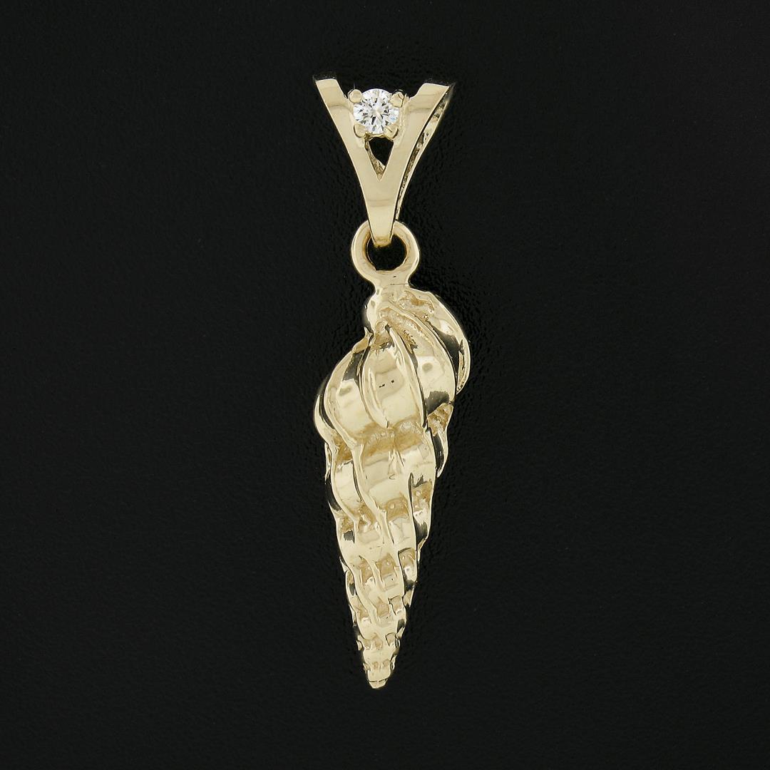 14k Gold Detailed Textured 3D Shell Charm Pendant w/ 0.04 ctw Diamond on Bail