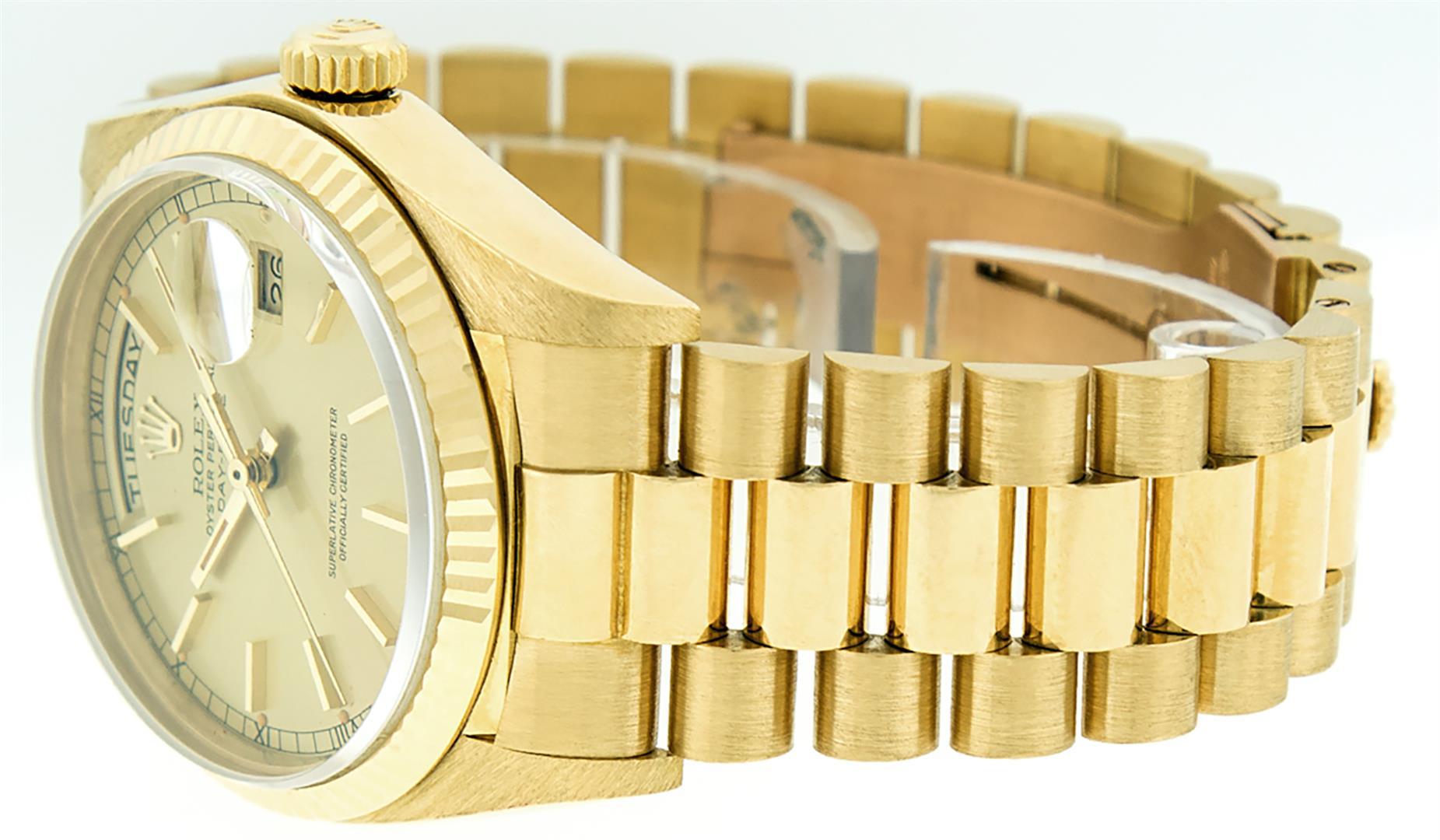 Rolex Mens Quickset 18K Yellow Gold Factory Champagne Index Dial Day Date Presid