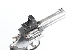 Smith & Wesson 617-6 Revolver .22 lr
