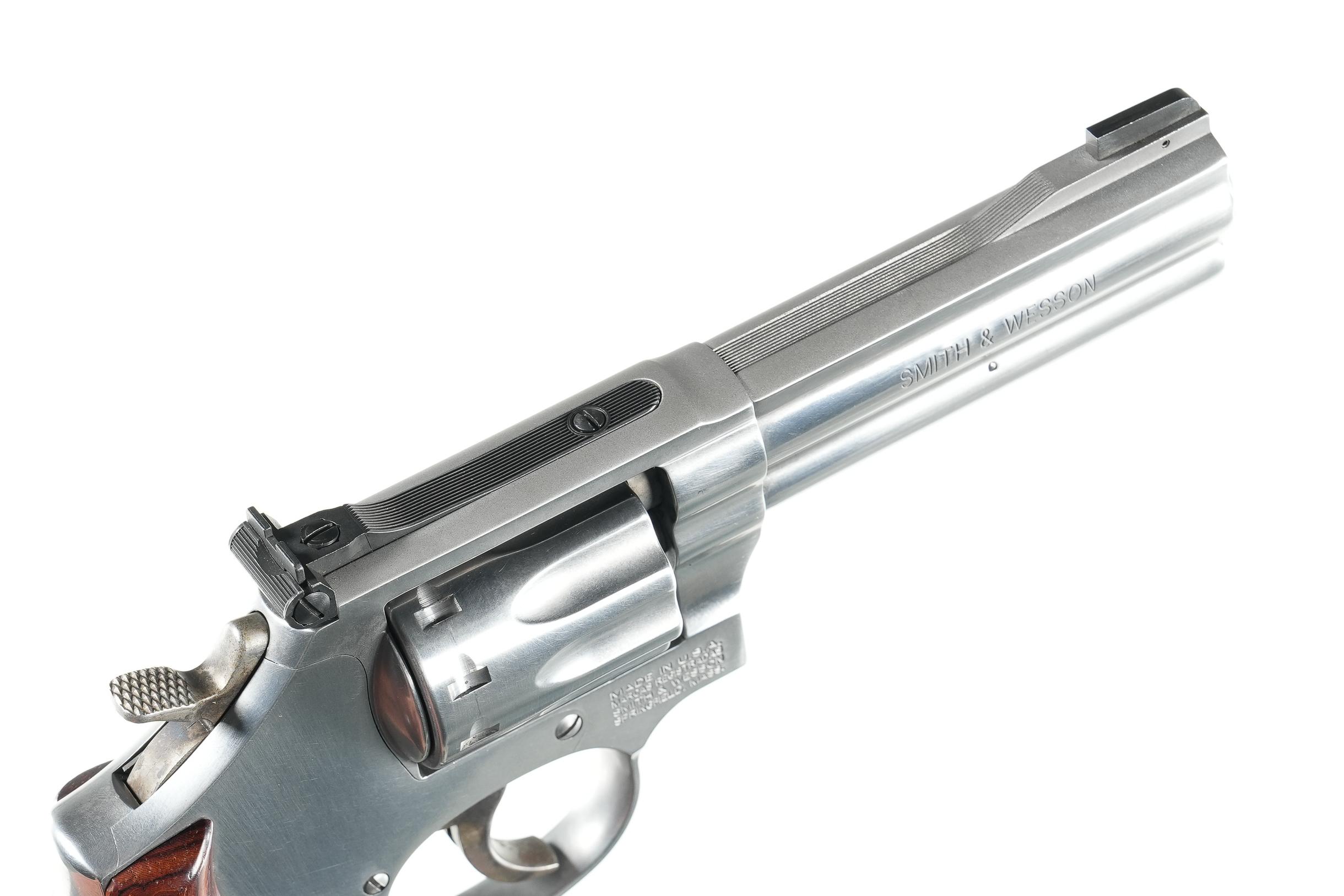 Smith & Wesson 617-6 Revolver .22 lr