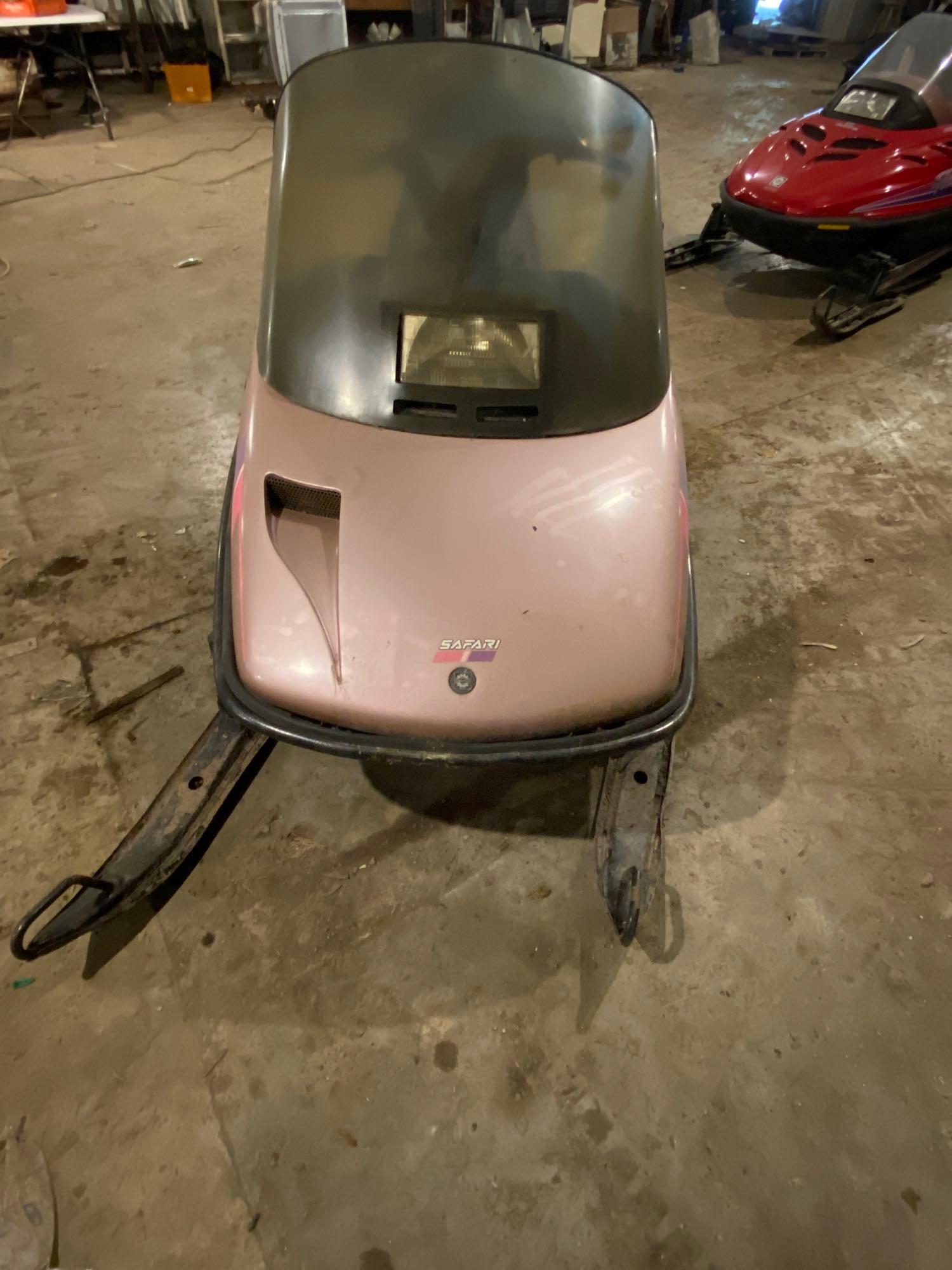 1991 Ski-doo Safari Snowmobile 1991