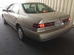 1999 TOYOTA CAMRY LE