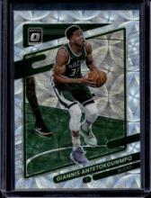 GIANNIS ANTETOKOUNMPO 2021-22 PANINI OPTIC SILVER SCOPES PRIZM