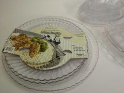 Lot of plastic serving trays