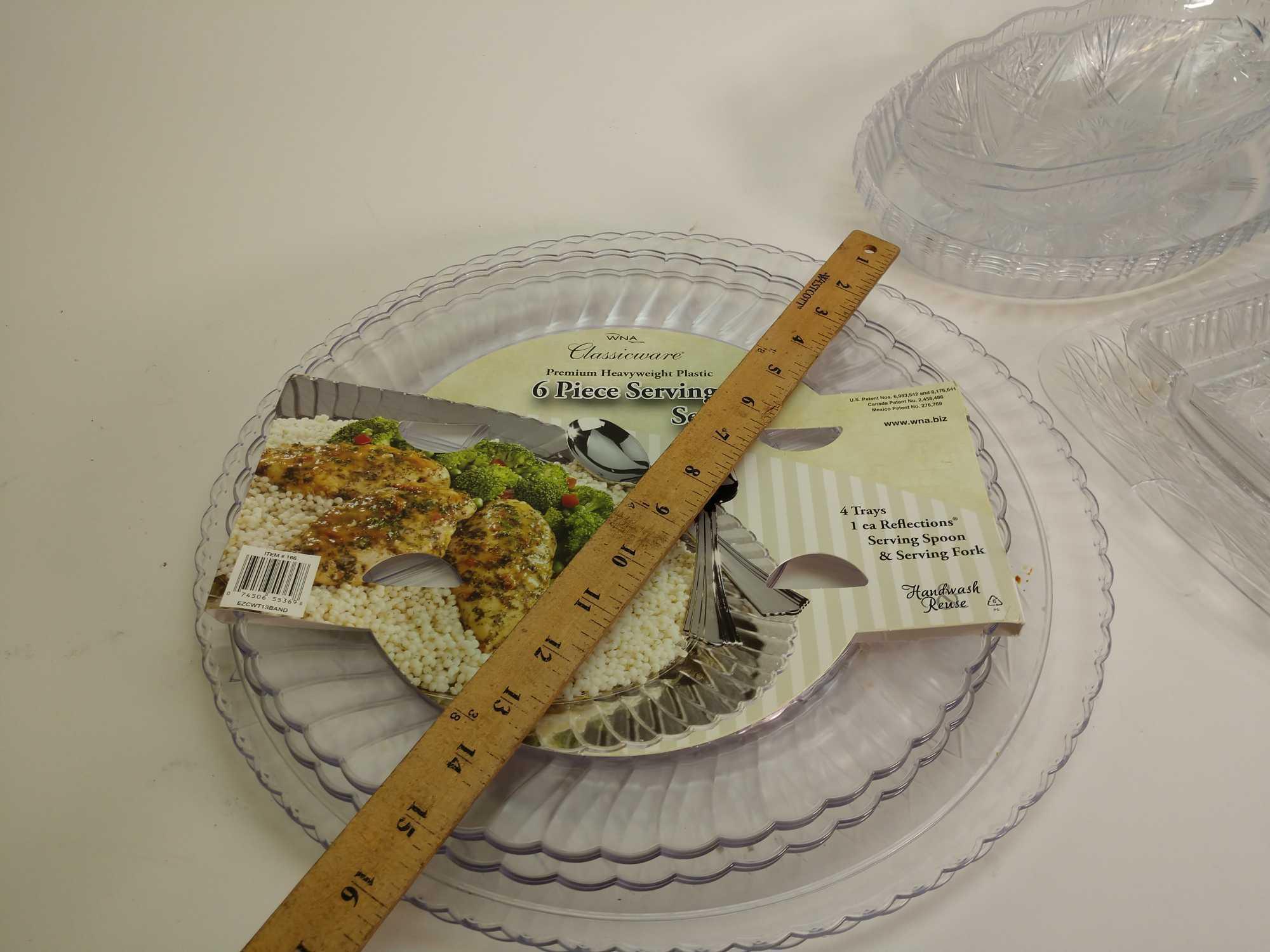 Lot of plastic serving trays