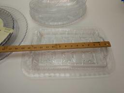 Lot of plastic serving trays