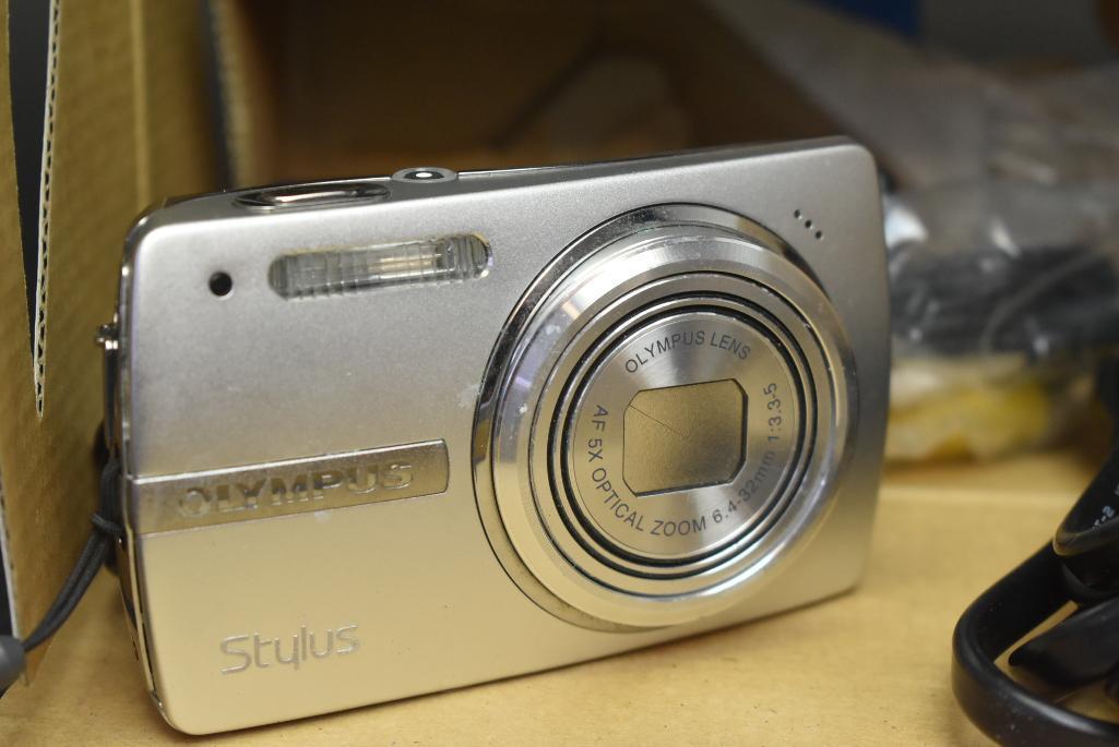 Olympus Stylus 820 Digital Camera