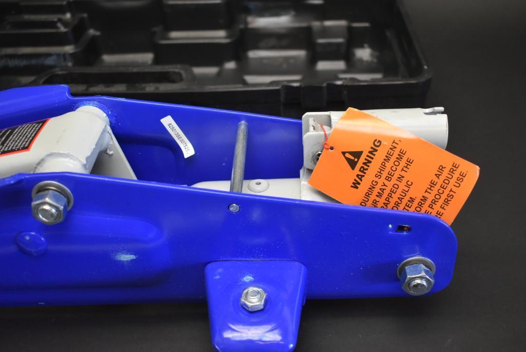 Duralast 2.5 Ton Hydraulic Floor Jack