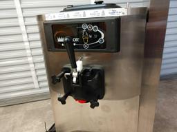 Taylor countertop soft serve ice cream machine