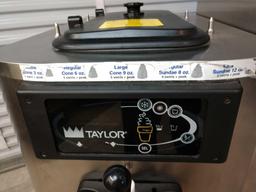 Taylor countertop soft serve ice cream machine