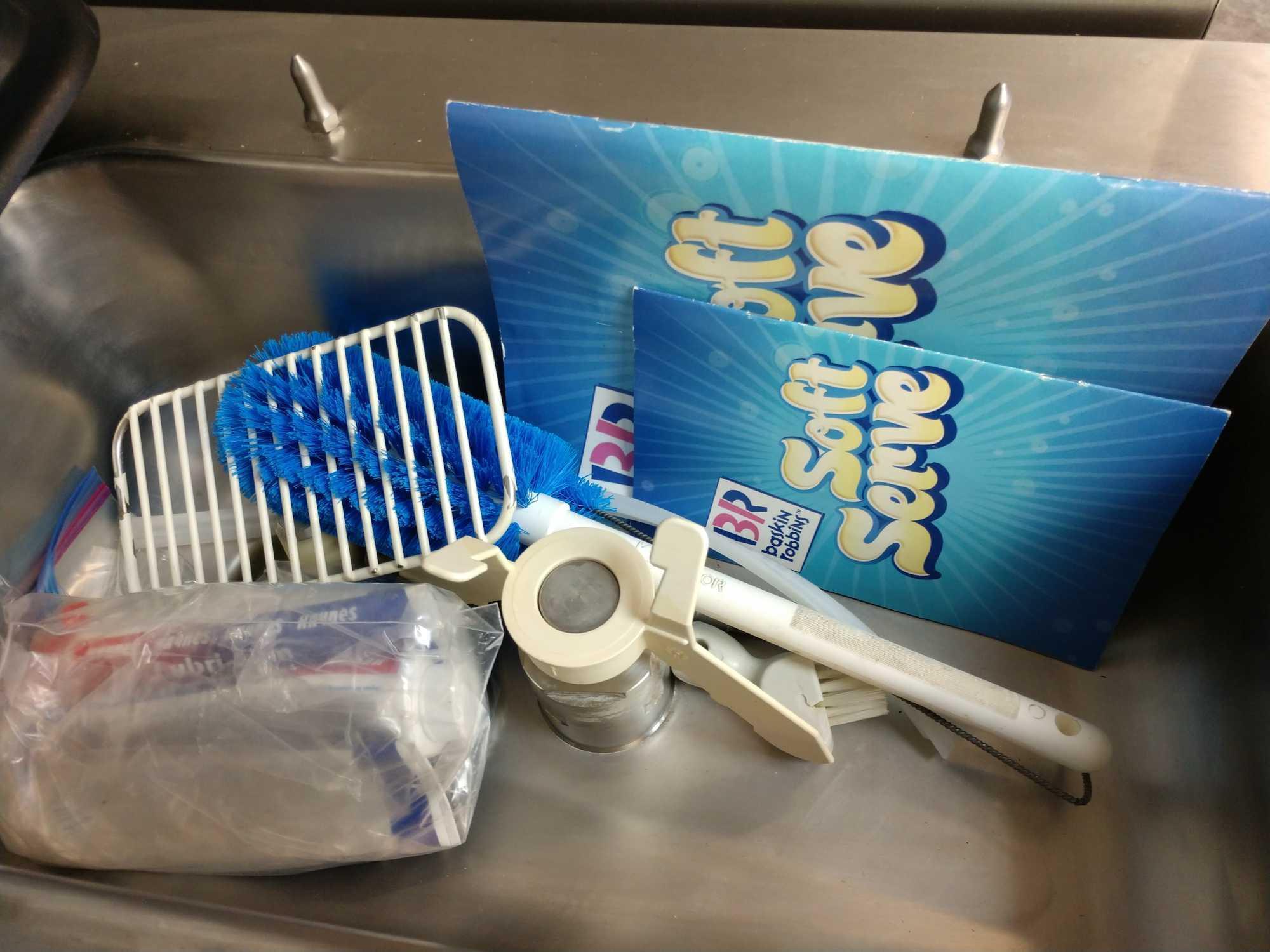 Taylor countertop soft serve ice cream machine