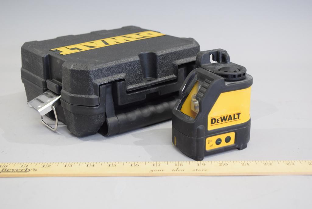 Dewalt Self Leveling Cross Line Laser