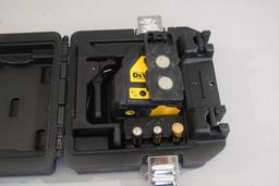 Dewalt Self Leveling Cross Line Laser
