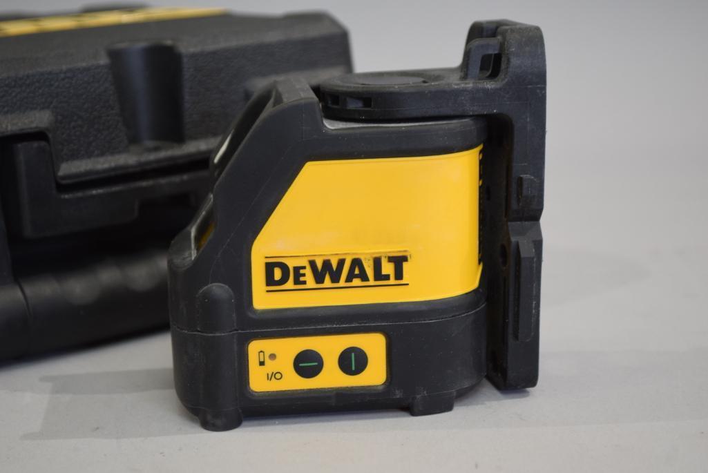 Dewalt Self Leveling Cross Line Laser