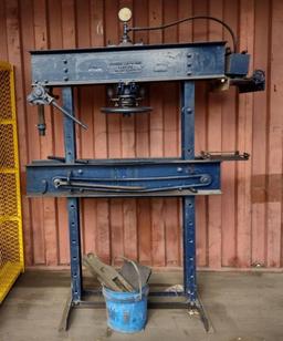 40 Ton Hydraulic Press