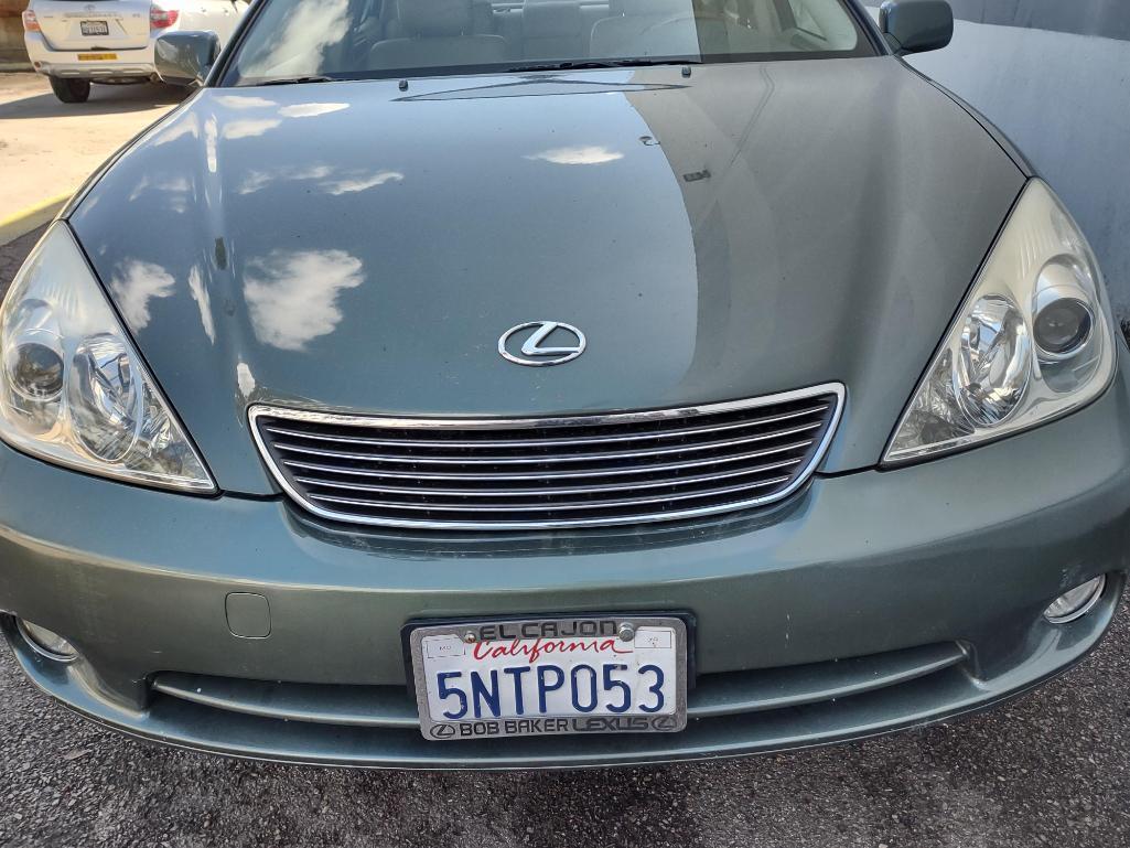 2005 Lexus ES 330 Passenger Car - LOW MILES