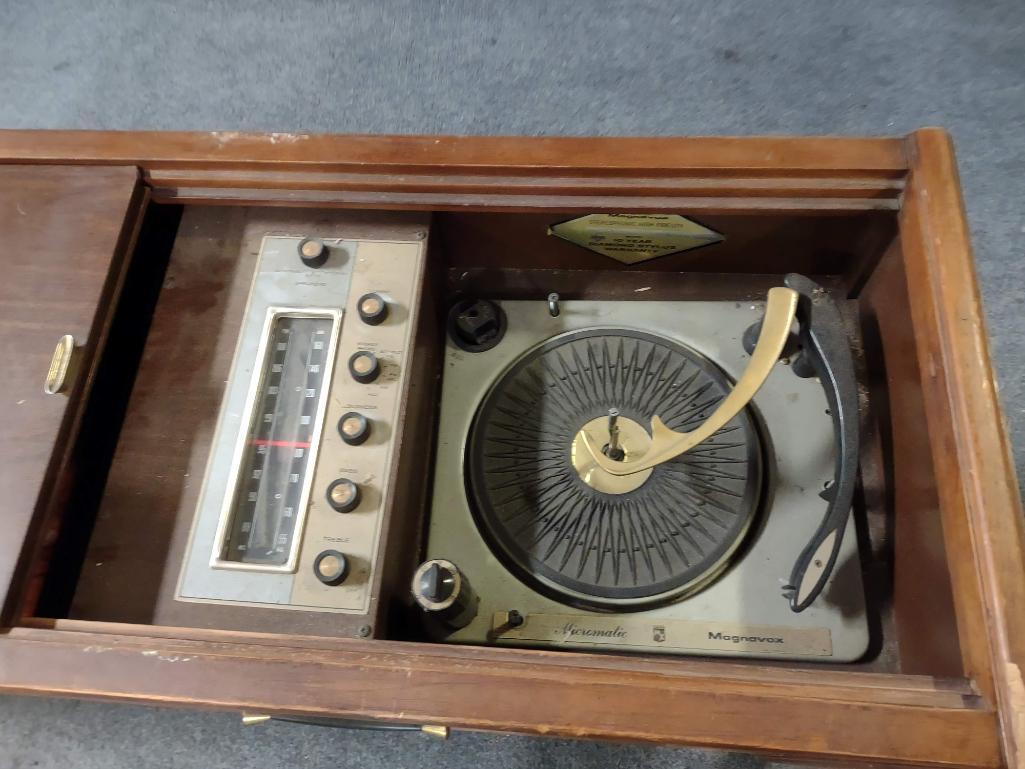 Vintage Magnavox Console Stereo