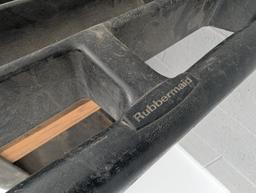 Rubbermaid Utility Cart
