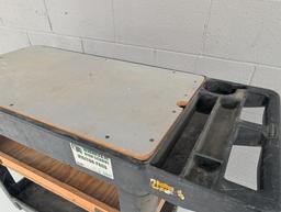 Rubbermaid Utility Cart