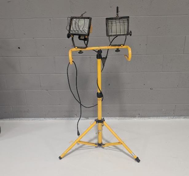 Tripod Work Light