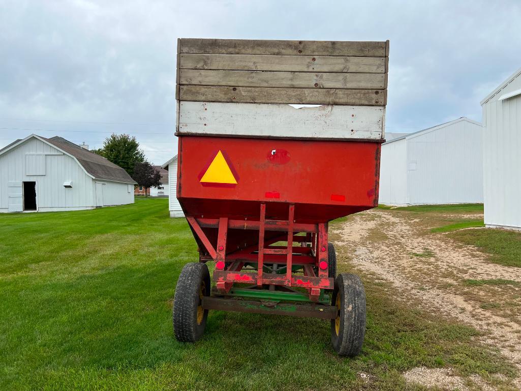 J&M gravity wagon, John Deere 963 4-wheel wagon, wood side extensions, wood lined.