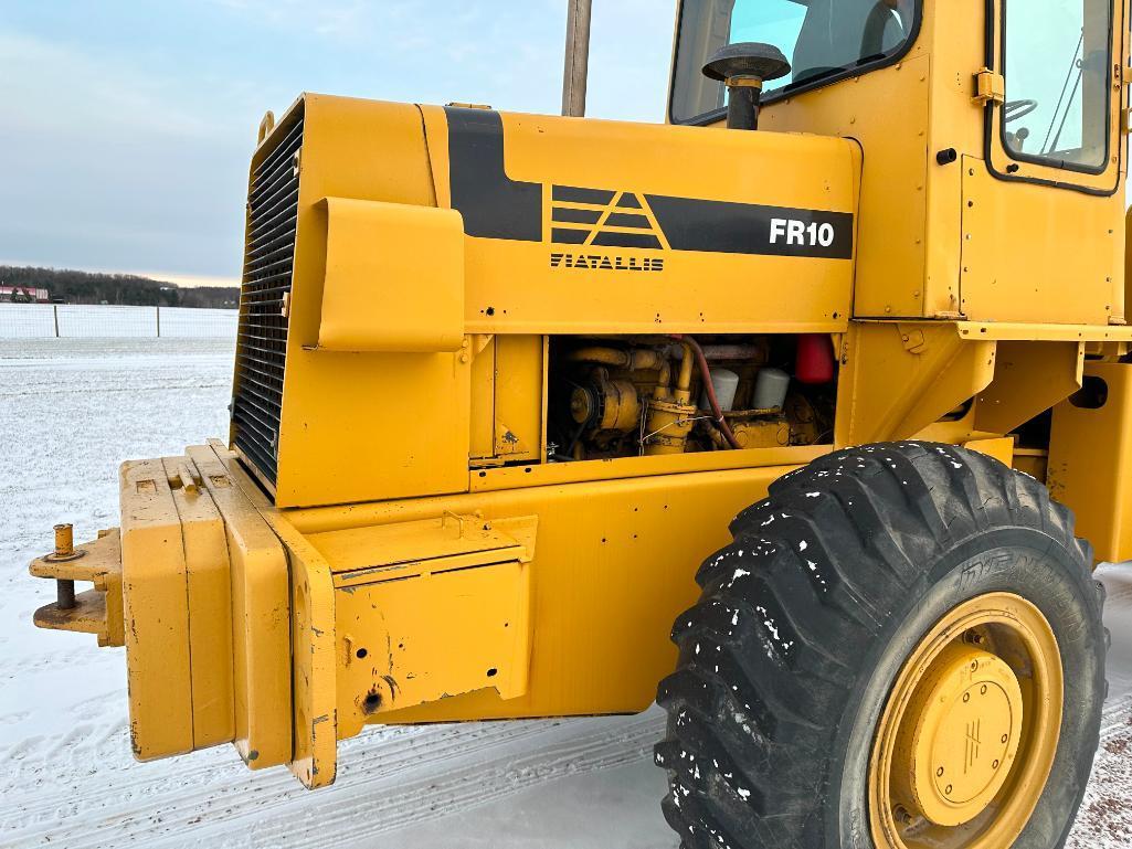 1983 Fiat Allis FR10 wheel loader, cab w/ heat, 17.5x25 tires, 2-spd trans, GP bucket, runs &