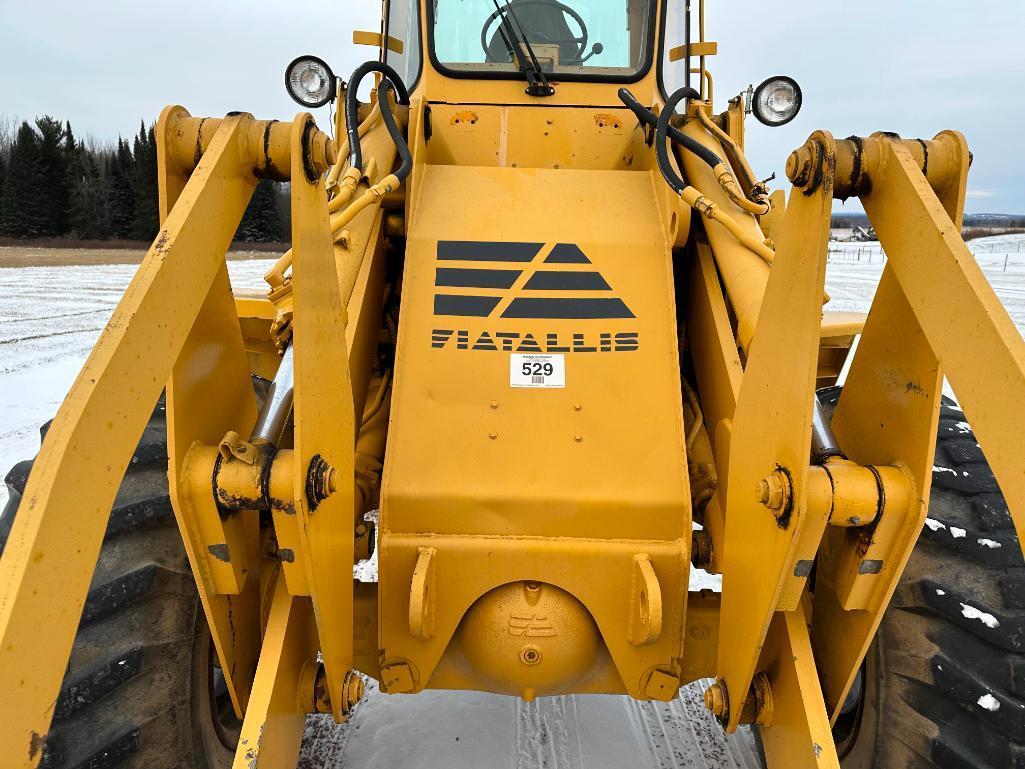 1983 Fiat Allis FR10 wheel loader, cab w/ heat, 17.5x25 tires, 2-spd trans, GP bucket, runs &